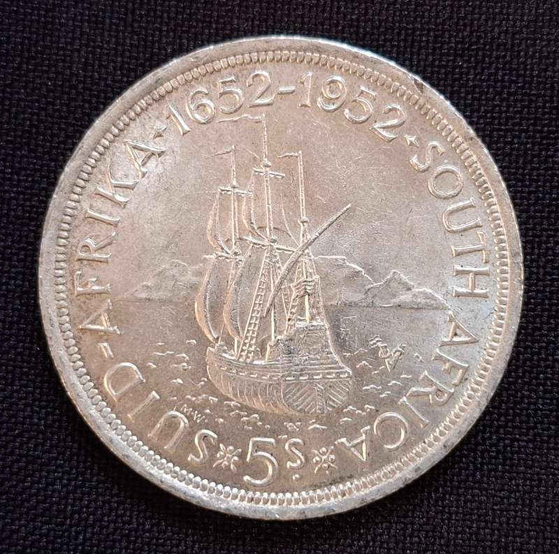 1652 - 1952 Union Of SA Crown / 5 Shillings                       T44
