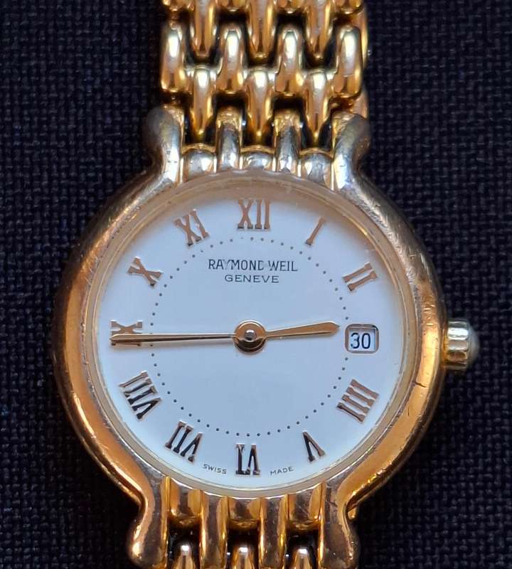 RAYMOND WEIL VINTAGE LADIES WATCH        *** Low STARTING PRICE ... Happy Bidding ***
