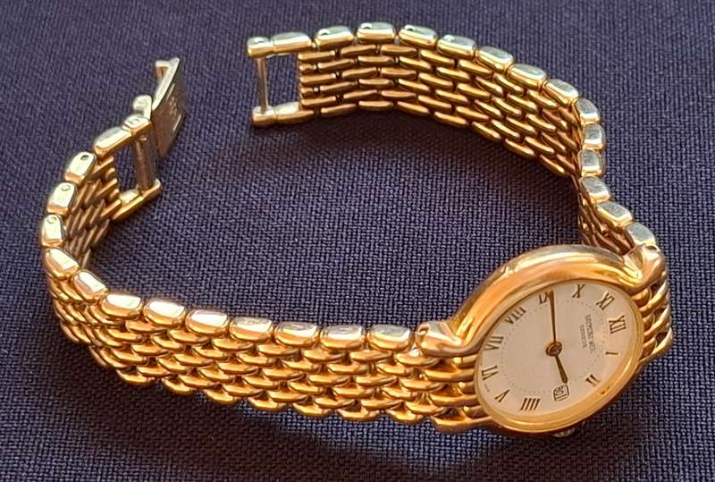 RAYMOND WEIL VINTAGE LADIES WATCH        *** Low STARTING PRICE ... Happy Bidding ***