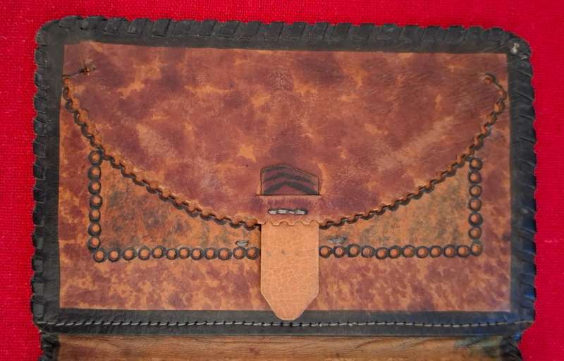 Leather Wallet Made By " BENKRUNO-KUNS-DIENS " Calitzdorp ( Inscription 1946 )