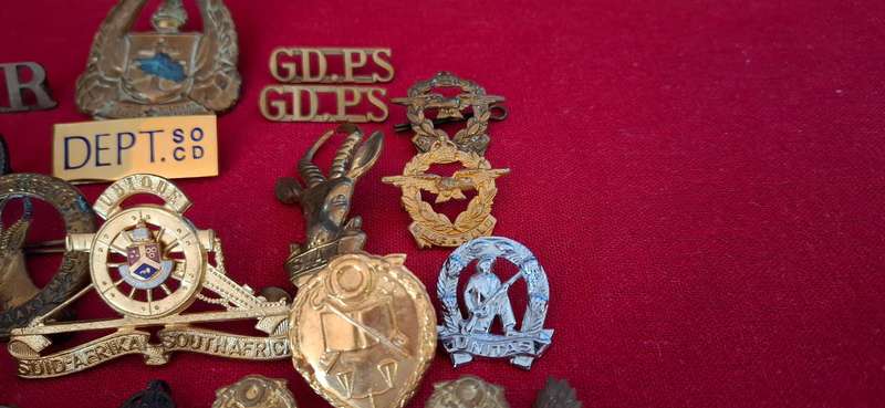MIX Lot Of MILITARY BADGES  -- ONE Bid For The Lot All Lugs and Pins Intact ( 92 Badges In Total )