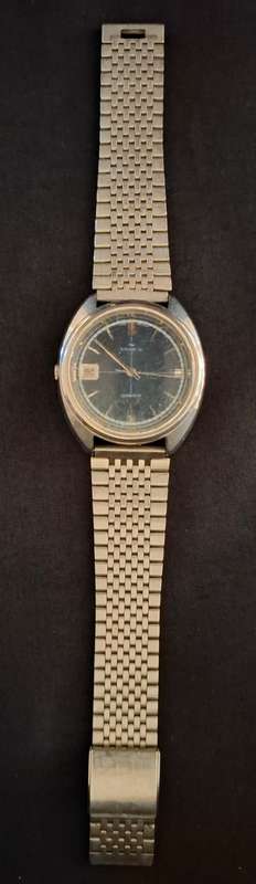 Vintage (Aug 1973) SEIKO 7005-7100 automatic watch, 17 jewels  ( Working, Needs Service )