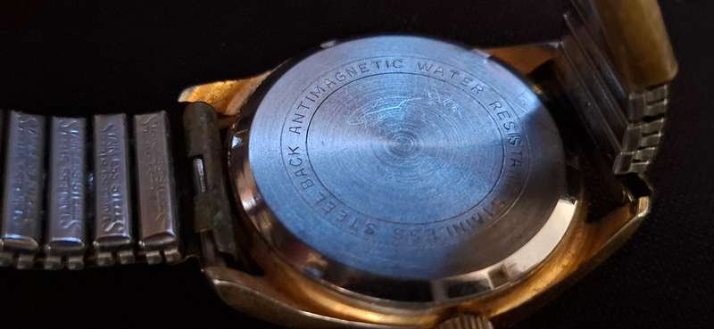 2 x ROMANO DE LUXE - Men's Watches ------ FOR SPARES ------ Starting @ R1