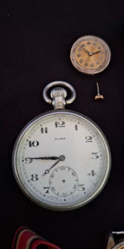 Watch LOT   ----- NOT WORKING ----- For SPARES              ** SRARTING @ R1 **