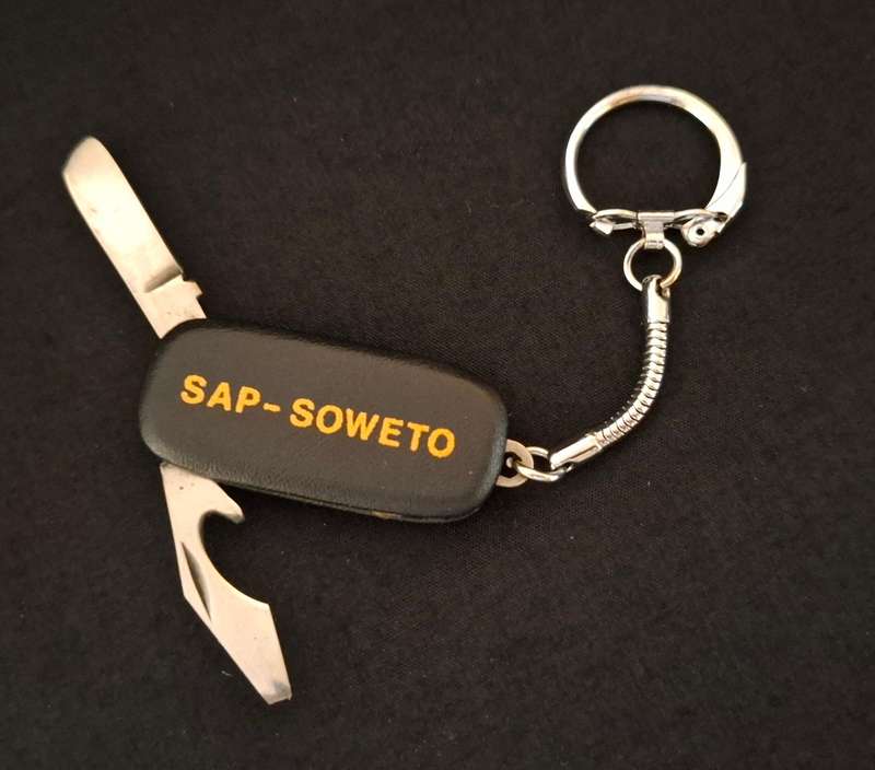Vintage SAP SOWETO Key Chain Pocket Knife                    E13