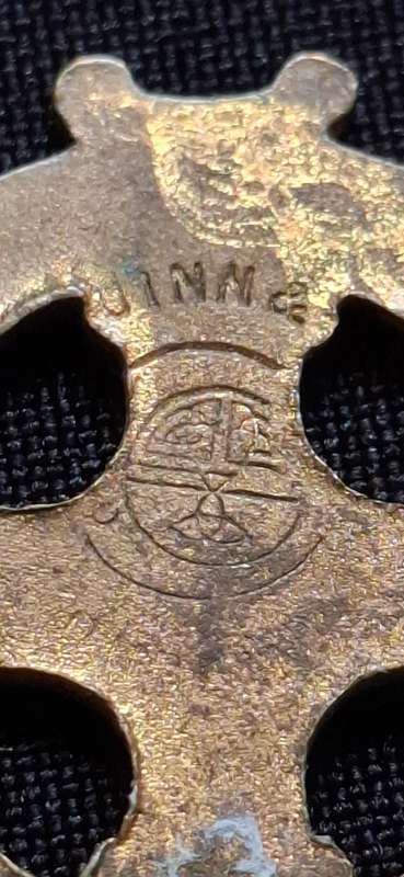 1932 Irish Eucharistic Congress Badge                            E12