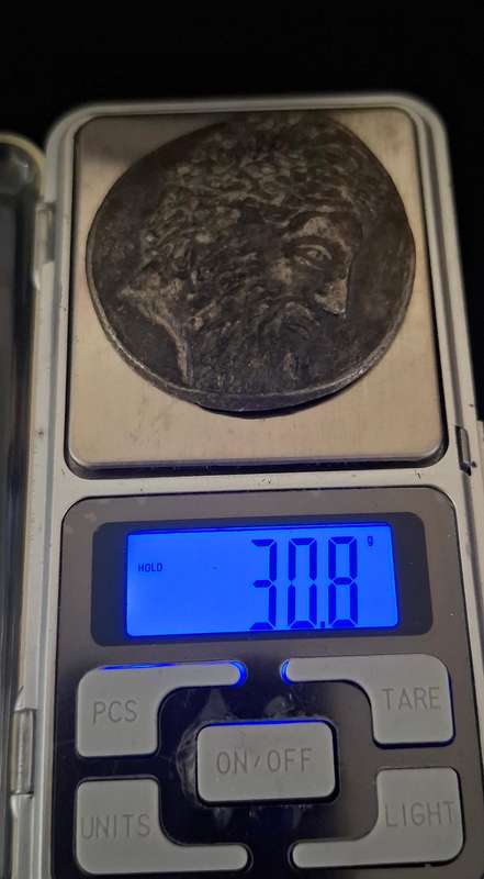 Unknown Medallion                    E18