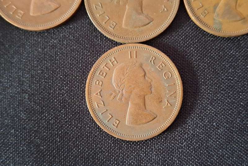 Union Of South Africa Penny Lot       ------------- One Bid For The Lot --------------  E36