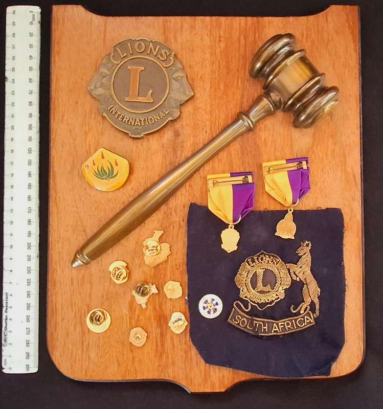 LIONS INTERNATIONAL LOT               ----------- ONE BID FOR THE LOT -------------