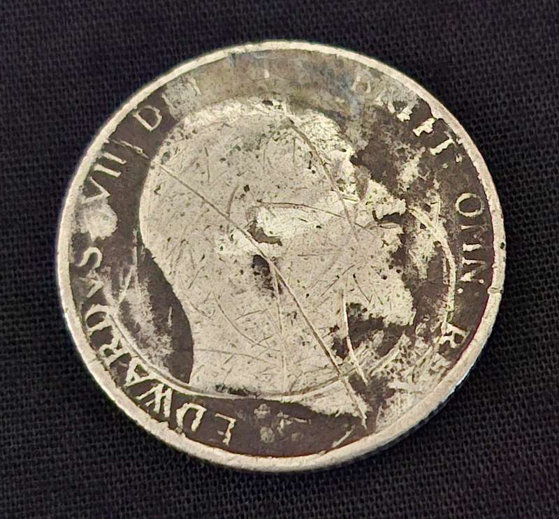 1902 Great Britain One Shilling ( .925 Silver )                  E42
