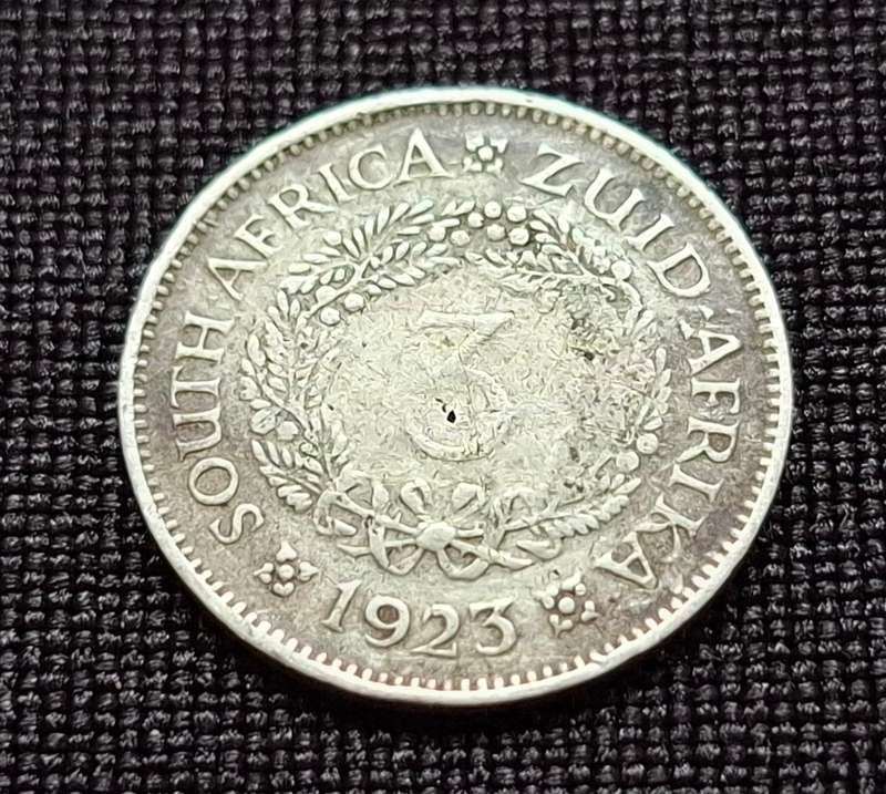 1923 Union Of South Africa  /  Zuid Afrika Three pence ** RARE DATE **           E49