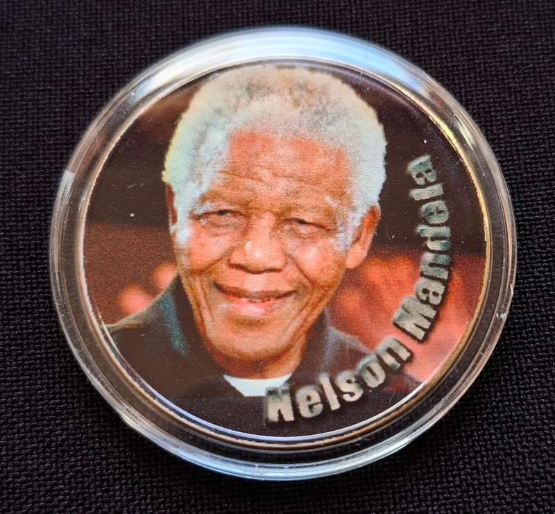 Cook Islands Mandela Commemoration Medallion   ( In Plastic Capsule )                        E60