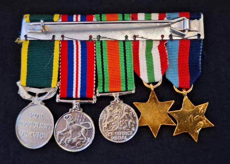 WW2  Territorial Efficiency Medal Group Full Sized And Miniature 7013078 CPL. GOVER C.W R.INNIS.FUS.