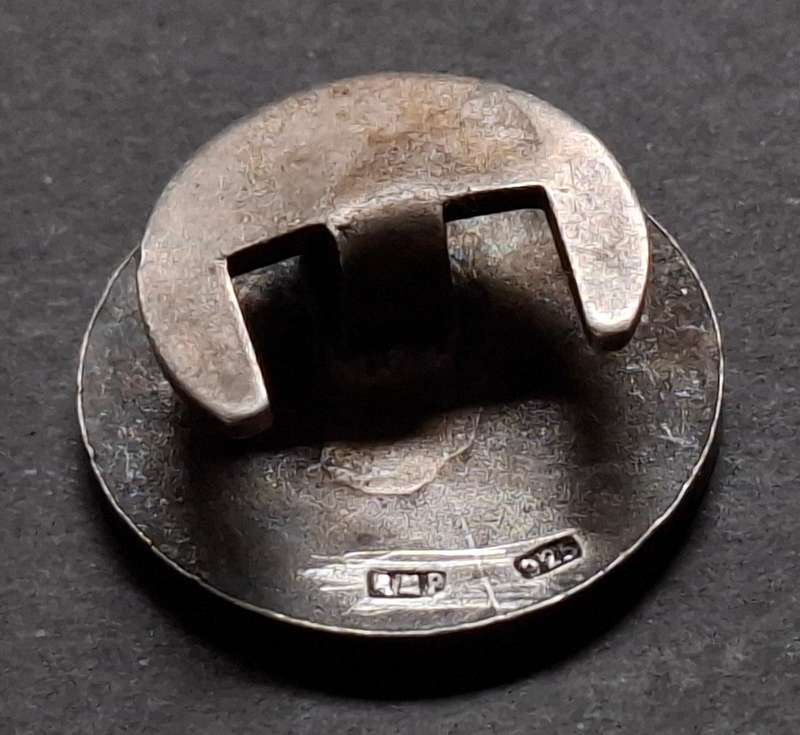 SA Railways And Harbours `A.S.A. / A.P.V.` Unity Badge (Solid Silver)  Button Hole Badge        E87