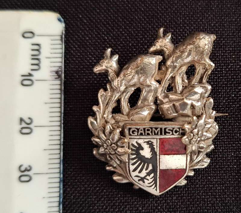 German Garmisch Silver Tone Souvenir Badge           W3