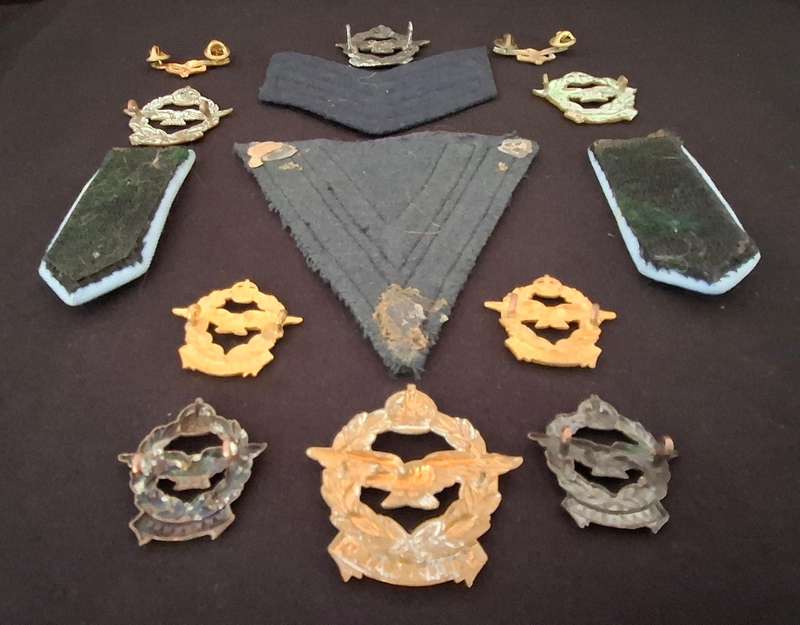 South Africa Air Force Insignia Lot -------------ONE BID FOR THE LOT                   W7
