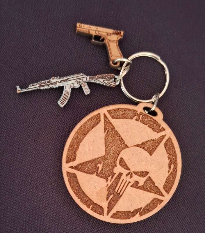 PUNISHER SKULL KEYCHAIN                           W10