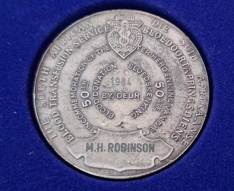BLOOD TRANSFUSION SERVICE MEDALS AND BADGES ( M.H. ROBINSON ) -- One Bid For The Lot             W11