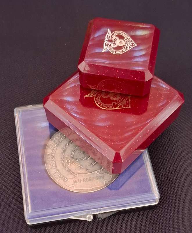 BLOOD TRANSFUSION SERVICE MEDALS AND BADGES ( M.H. ROBINSON ) -- One Bid For The Lot             W11