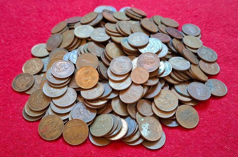 RSA One Cent Lot         ------- 1Kg MIX DATES ------- One Bid For The LOT            (C)