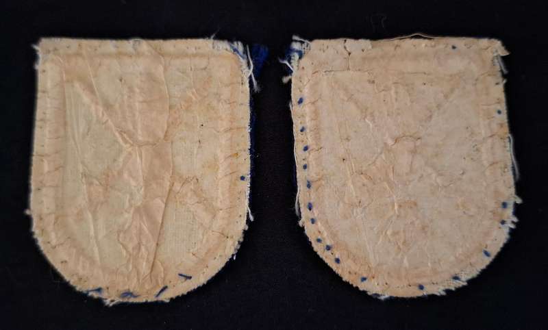 SADF `4th Field Artillery Reg.` Cloth Badge Pair (1967-1969)   --- RARE ---        E115