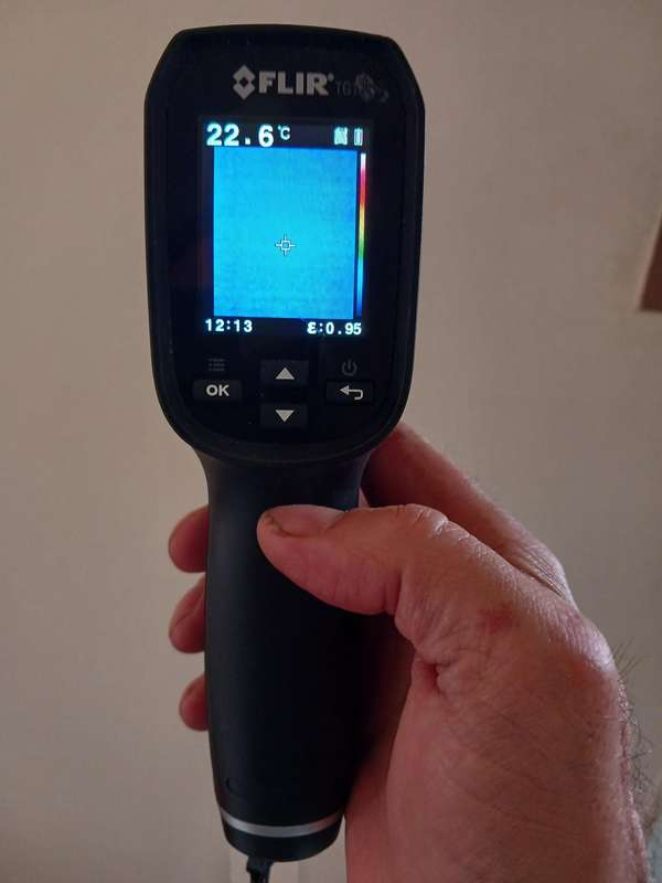 FLIR TG165 thermometer