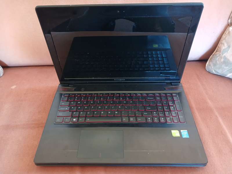 Lenovo Y510P gaming laptop for spares or repairs