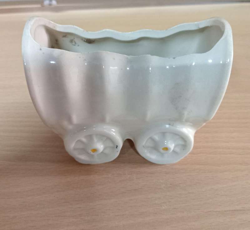 Usa western wagon planter