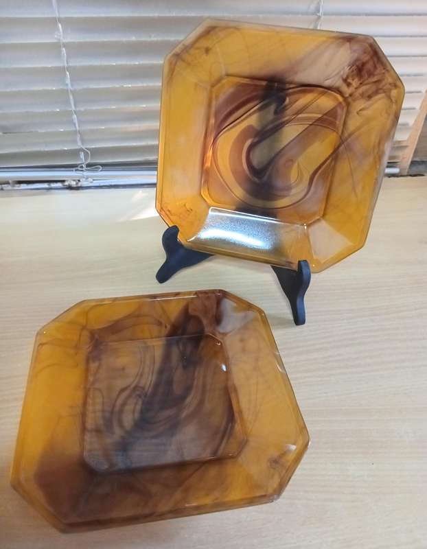 Davidson glass amber cloud plates