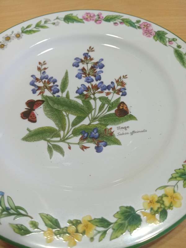 Worcester Herbs plate