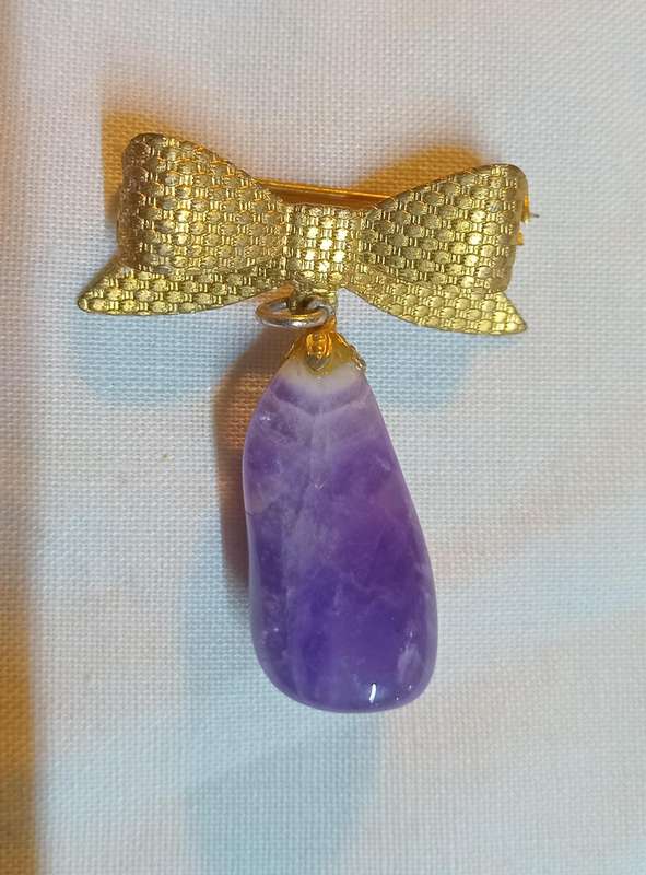 Amethyst brooch