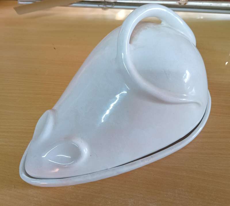 Large mouse shape cheese dish