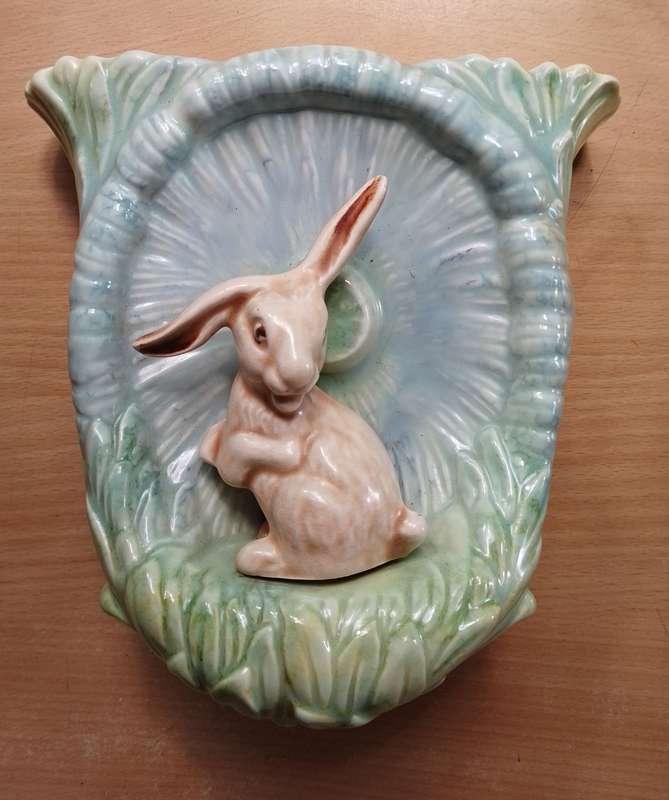 Sylva bunny wall vase