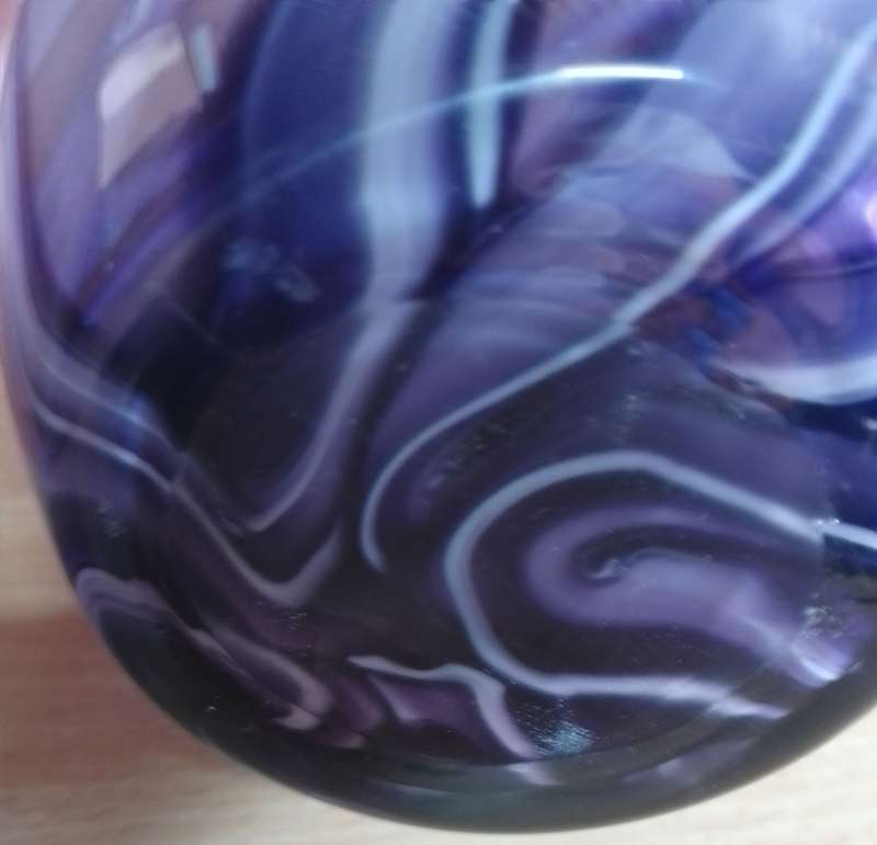 Art glass vase