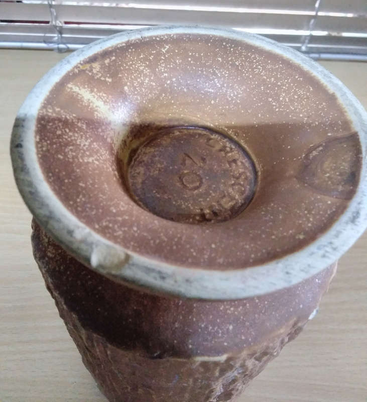 Crescent vase no.20
