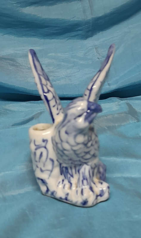 Bird bud vase figurine