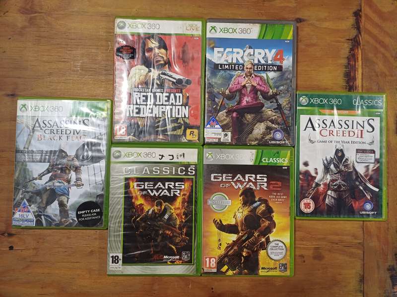 Xbox 360 Bundle (Water damaged*)