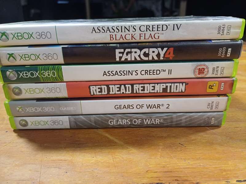 Xbox 360 Bundle (Water damaged*)
