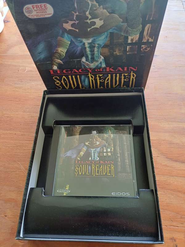 Soul Reaver Legacy of Kain BIG BOX (VERY RARE) complete in BOX