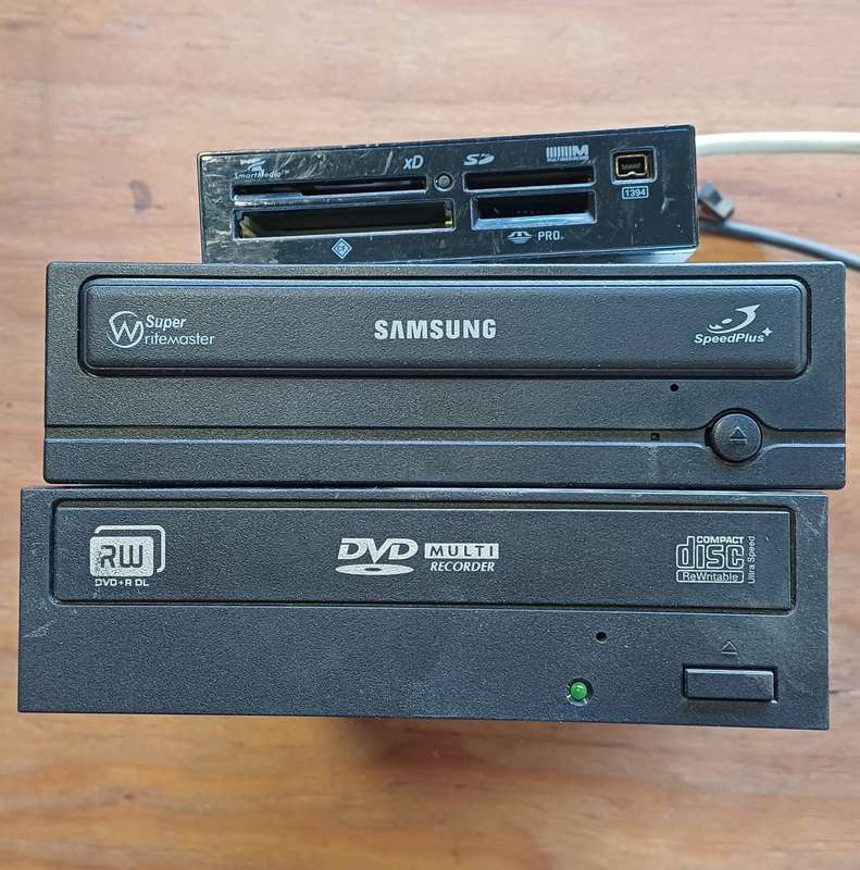 PC Bundle DVD Writers and Card reader (See pics for model number)
