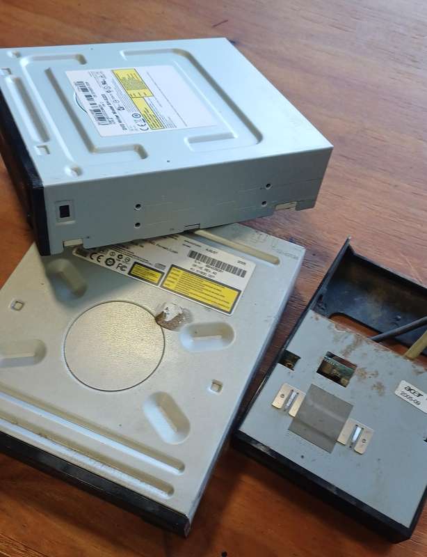 PC Bundle DVD Writers and Card reader (See pics for model number)