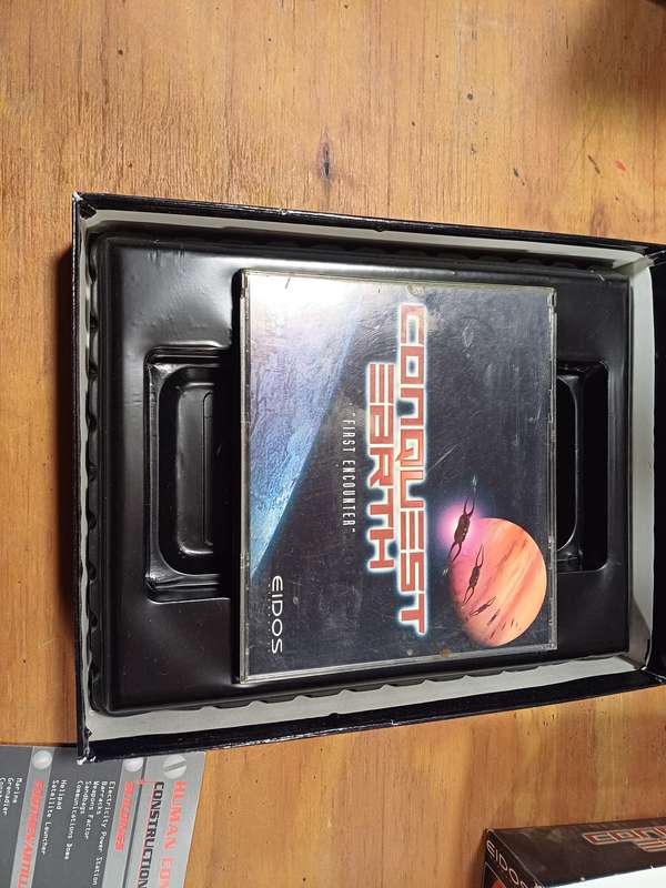 Conquest Earth BIG BOX CIB