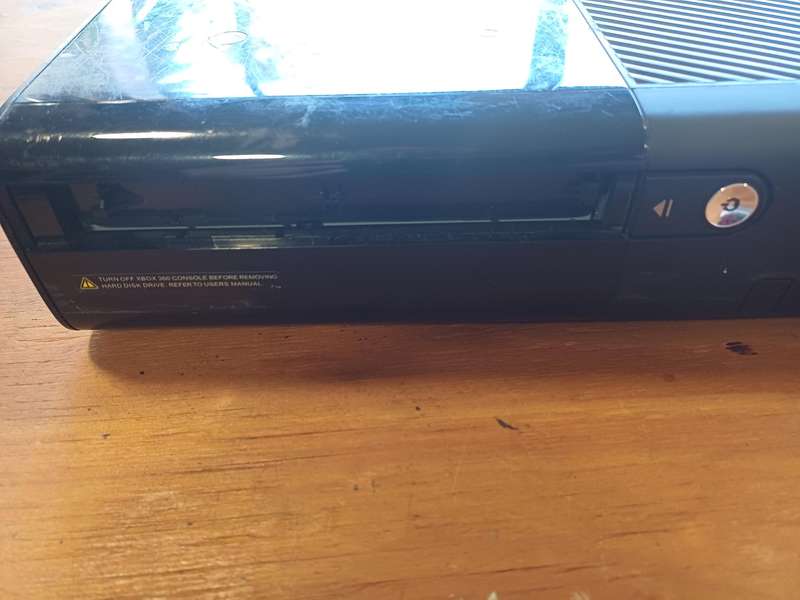 Xbox 360s for Spares + 2 game discs + Power supply (Read Description)