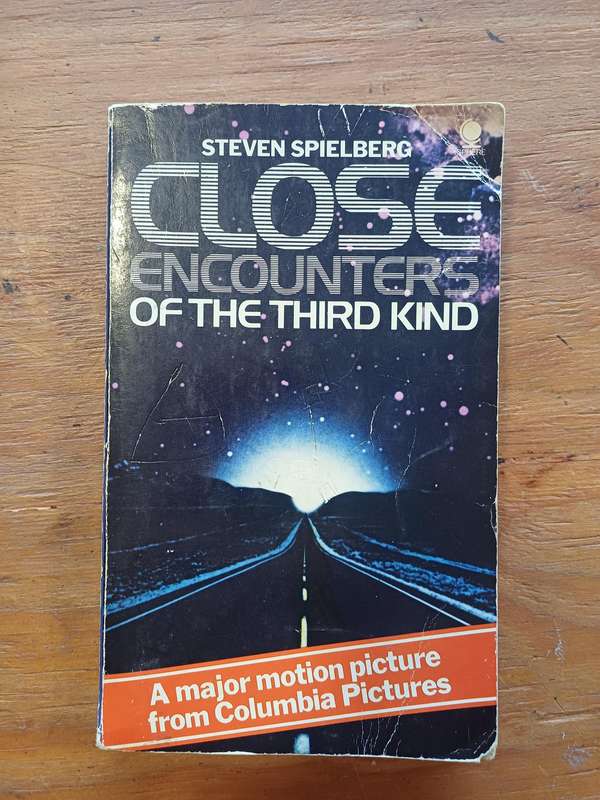 Close encounters of the third kind novel
