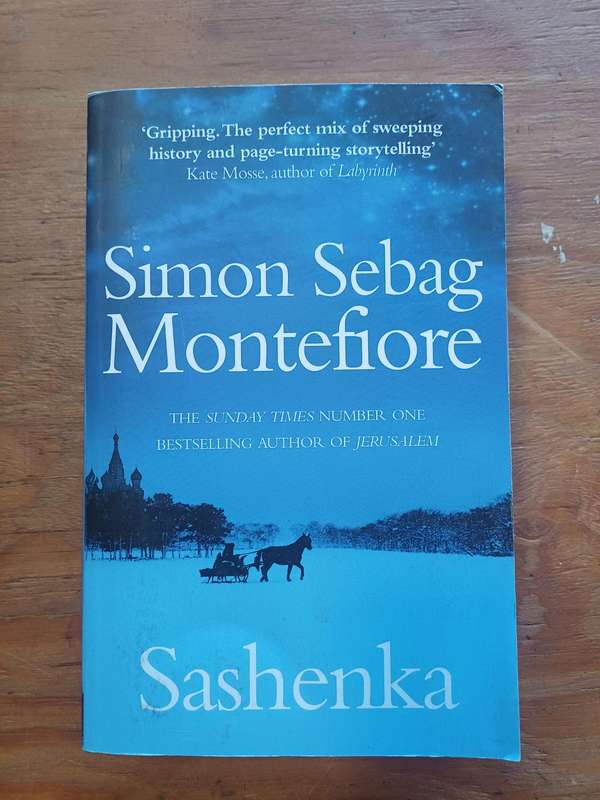 Sashenka - Simon Sebag Montefiore Paperback