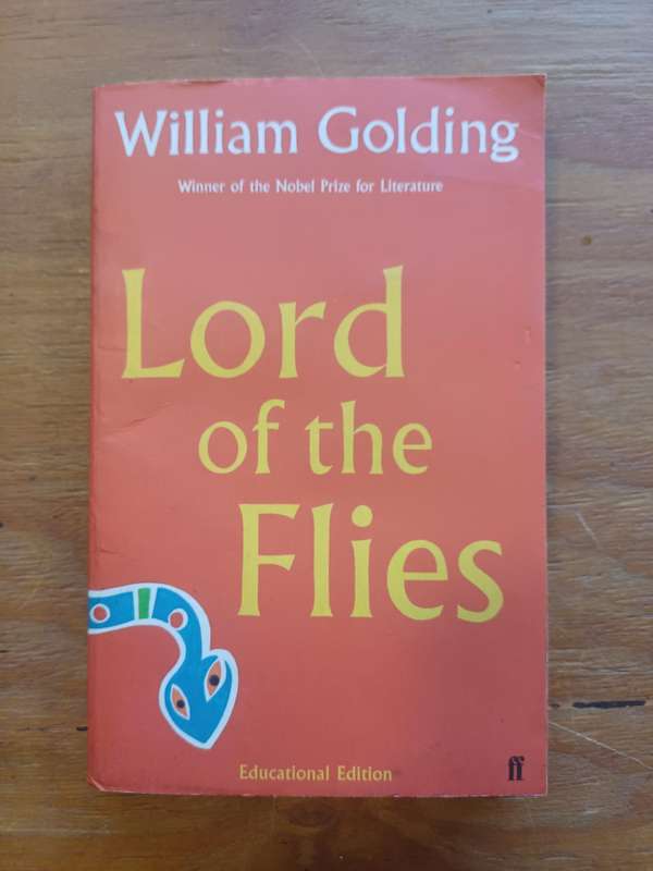 Lord of the Flies - William Golding Paperback