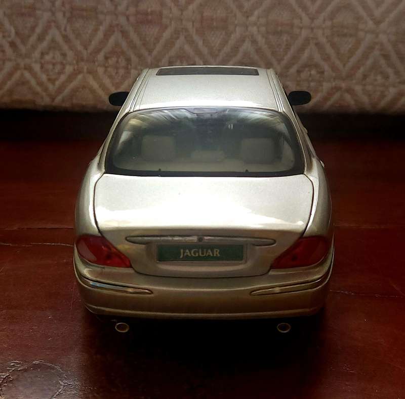 2001 Jaguar X-Type (Special Edition)