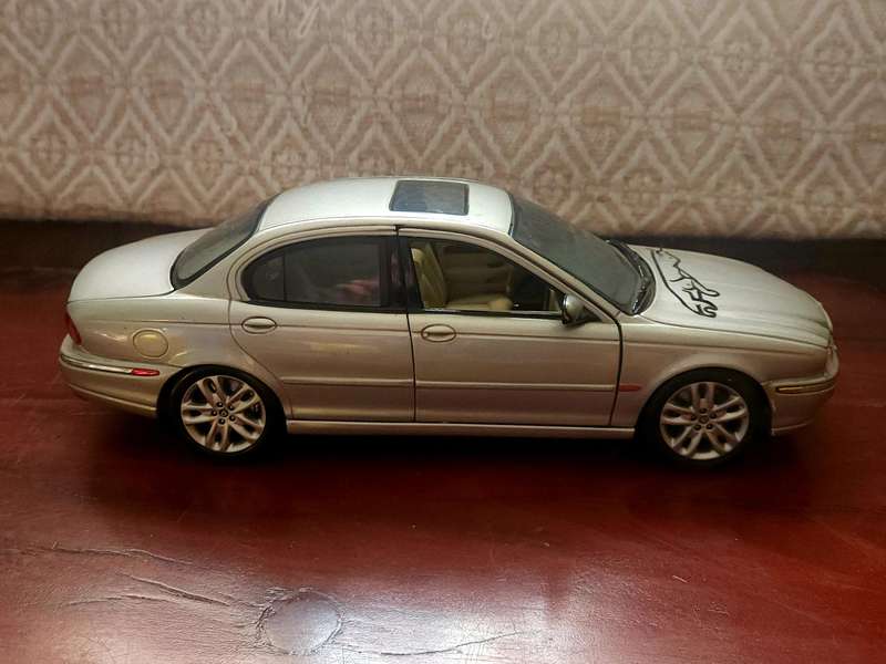 2001 Jaguar X-Type (Special Edition)