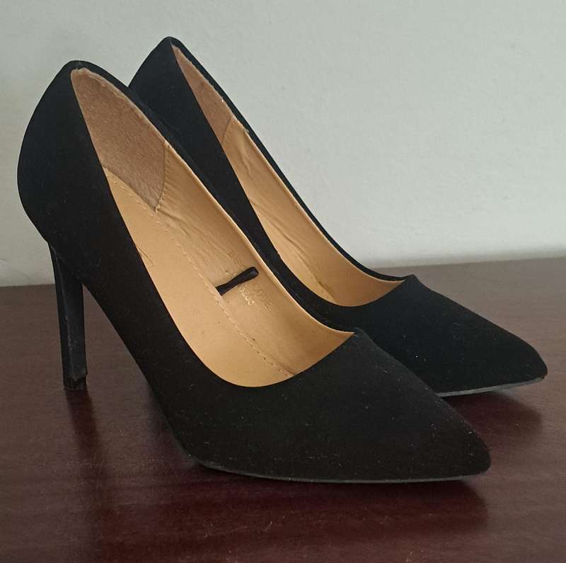 Size 3 ladies shoes