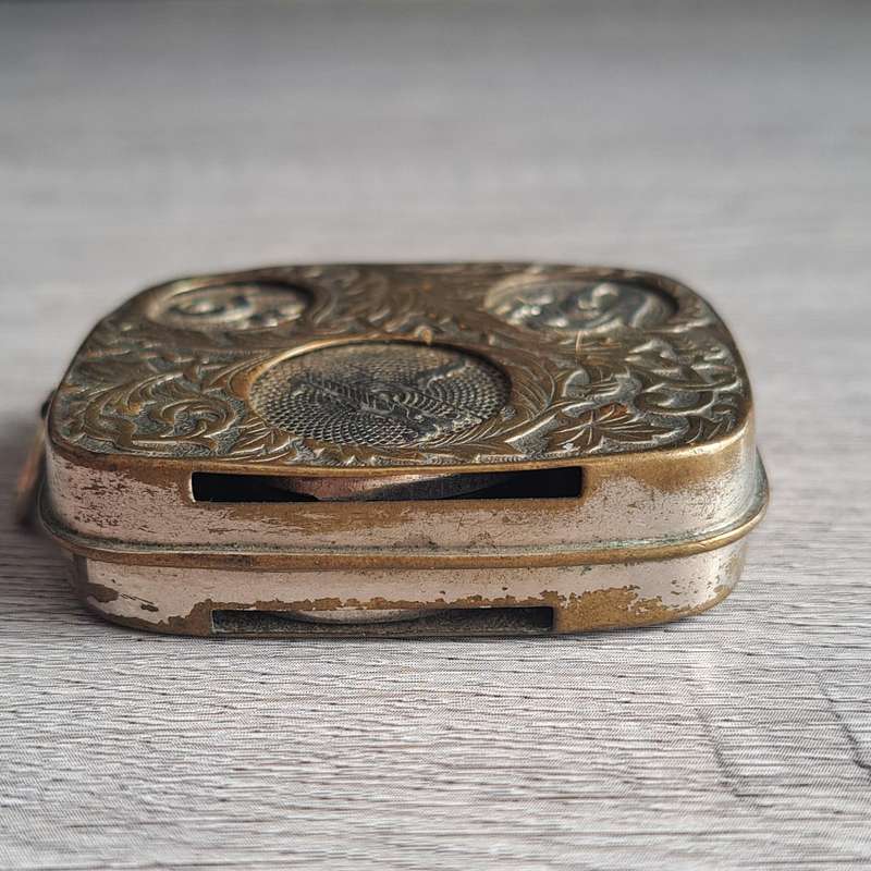 Antique Sovereign Hallmarked Patent JWB Coin holder